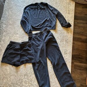 LULULEMON Soft stream set